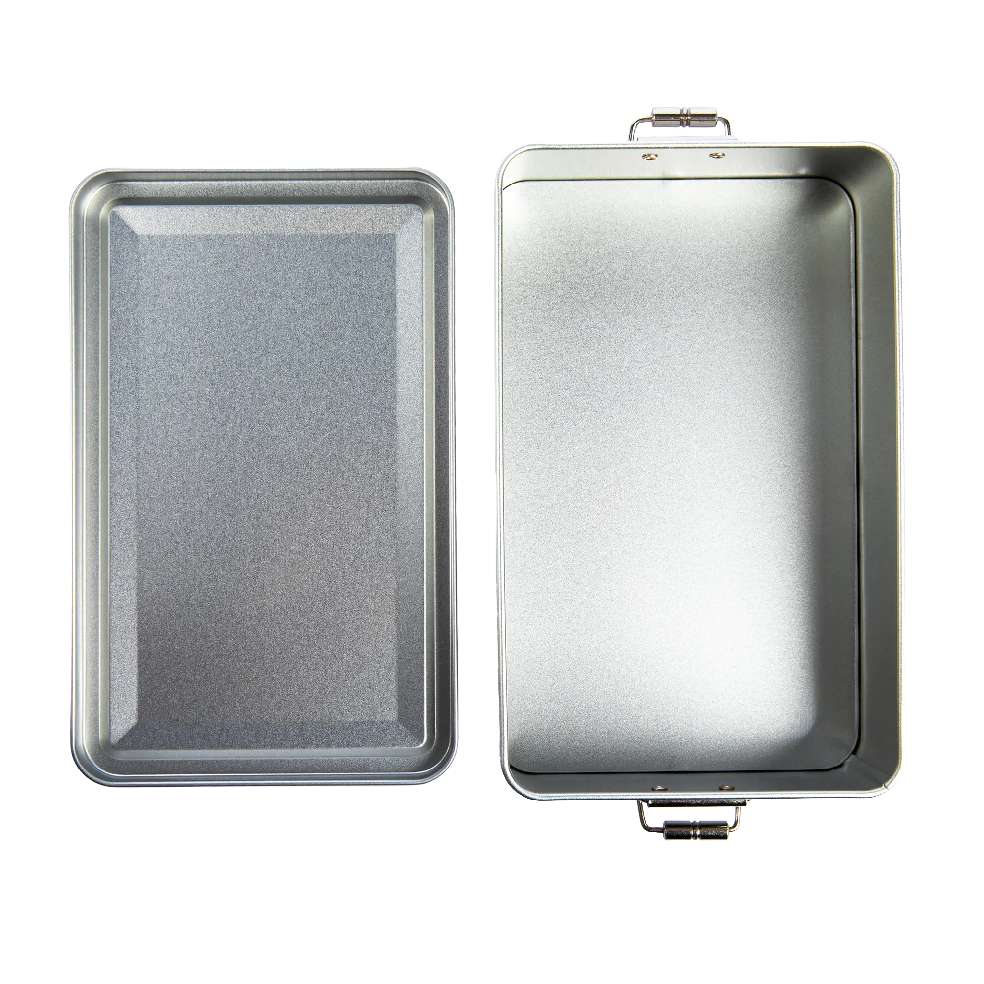 piccola scatola di cibo per cani