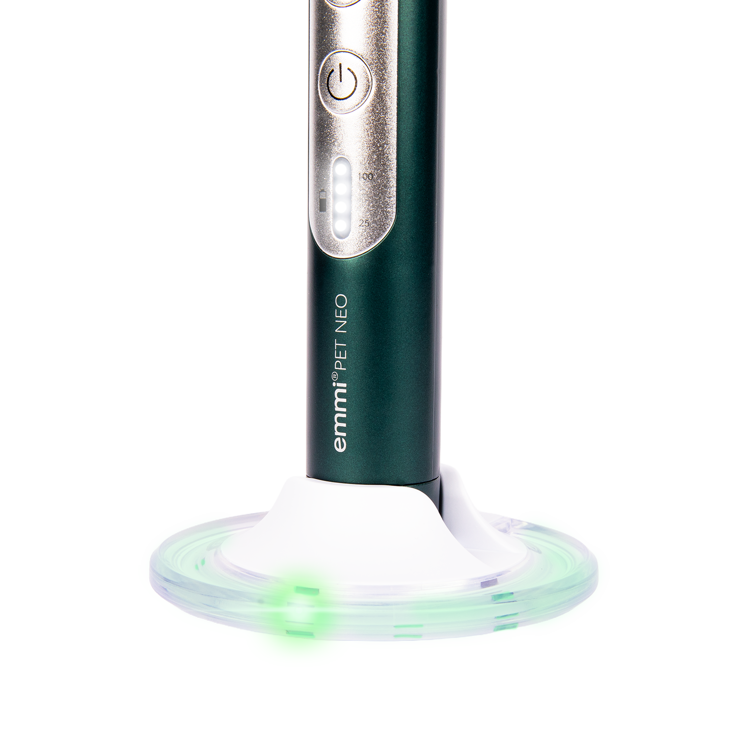 emmi-pet NEO in Ladestation